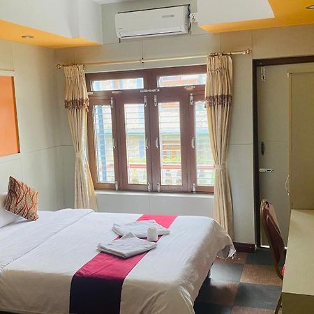 Hotel River Park Pokhara Zewnętrze zdjęcie