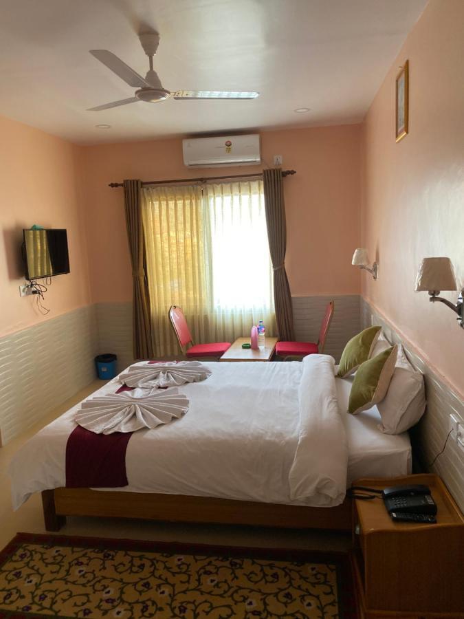Hotel River Park Pokhara Zewnętrze zdjęcie